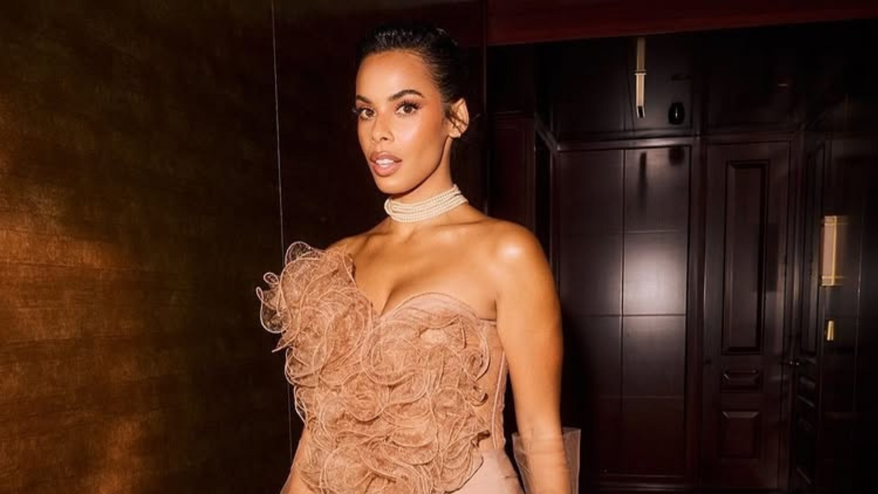 How to Blend Hair Extensions Seamlessly Like Rochelle Humes